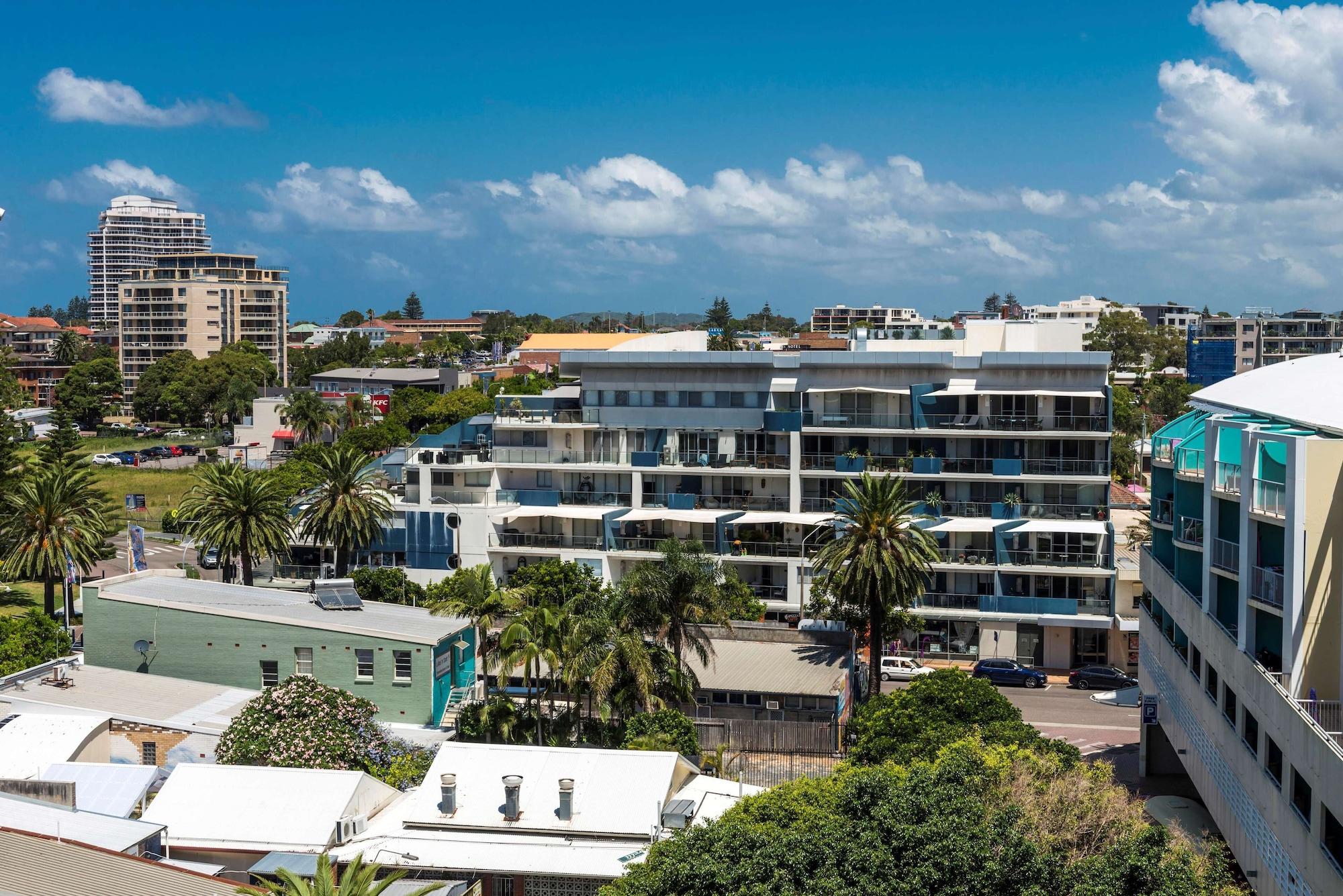 Aparthotel Oaks The Waterfront 4*