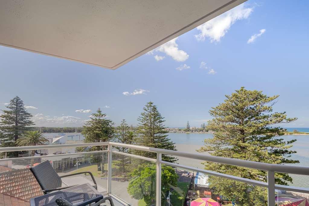 Aparthotel Oaks The Waterfront 4*