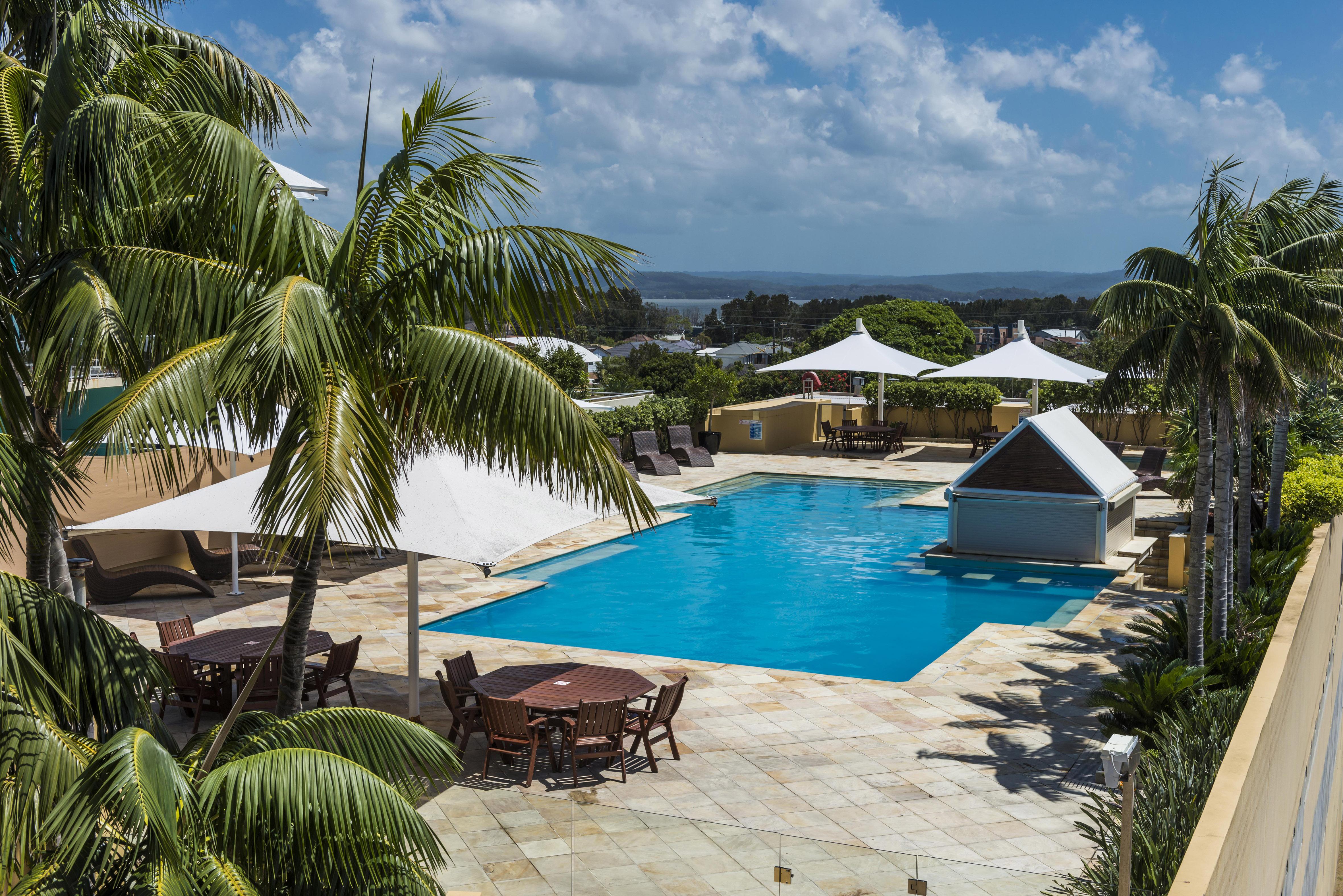 Oaks The Waterfront Aparthotel 4*