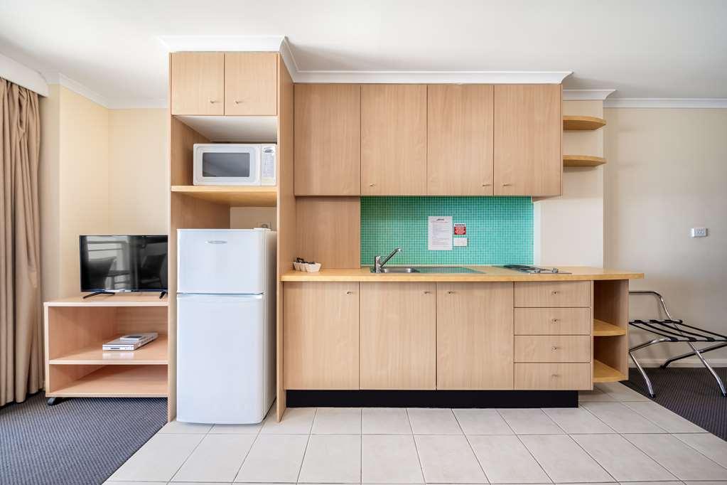 Oaks The Waterfront Aparthotel 4*
